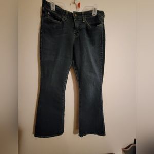 Womens 12 Short Levis